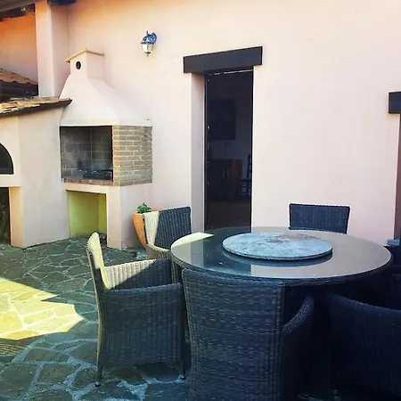 Del Sole, 6 Pax+ With Pool